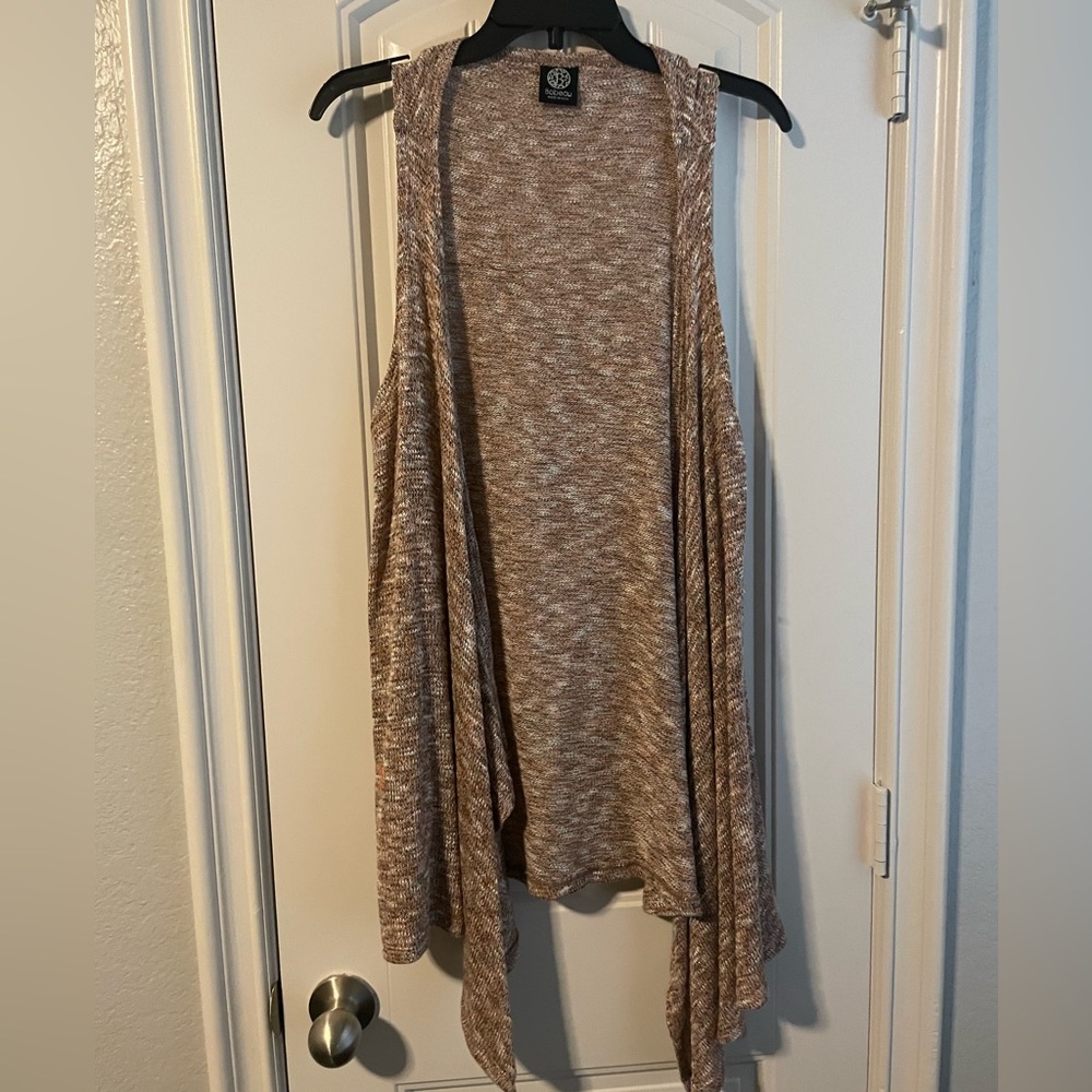Drop design cardigan vest
